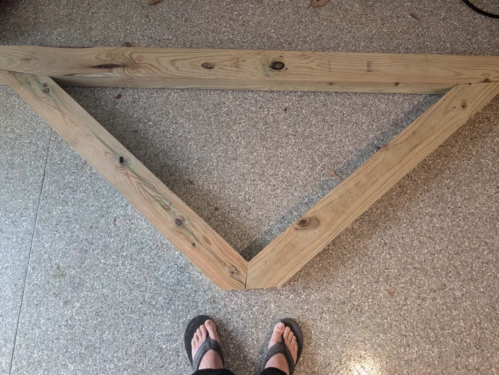Triangle brace